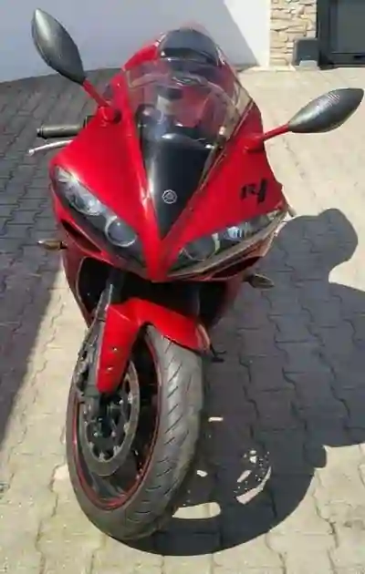 Yamaha YZF R1 2004 — photo 4 of 9