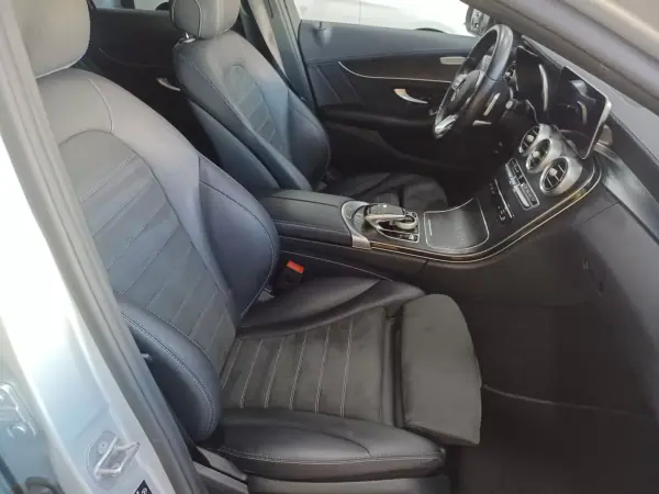 Mercedes-Benz C 300 2021 - 30690 EUR, 149137 km - AUTO.MOTO.pt - 149137km - foto 23 de 41