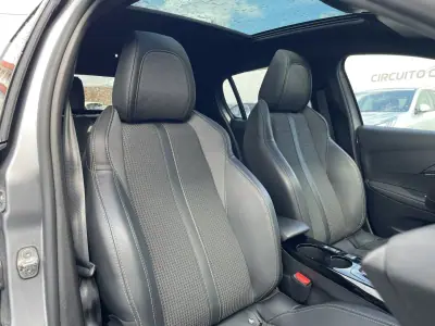 Peugeot e-208 2022 - 18650 EUR, 38776 km - AUTO.MOTO.pt - 38776km - foto 40 de 47