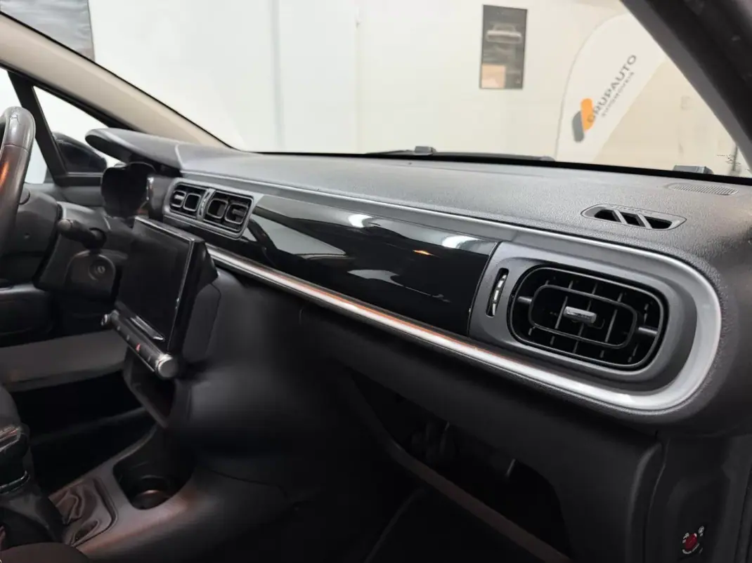Citroën C3 2017 - 10490 EUR, 133000 km - 133000km - foto 8 de 25