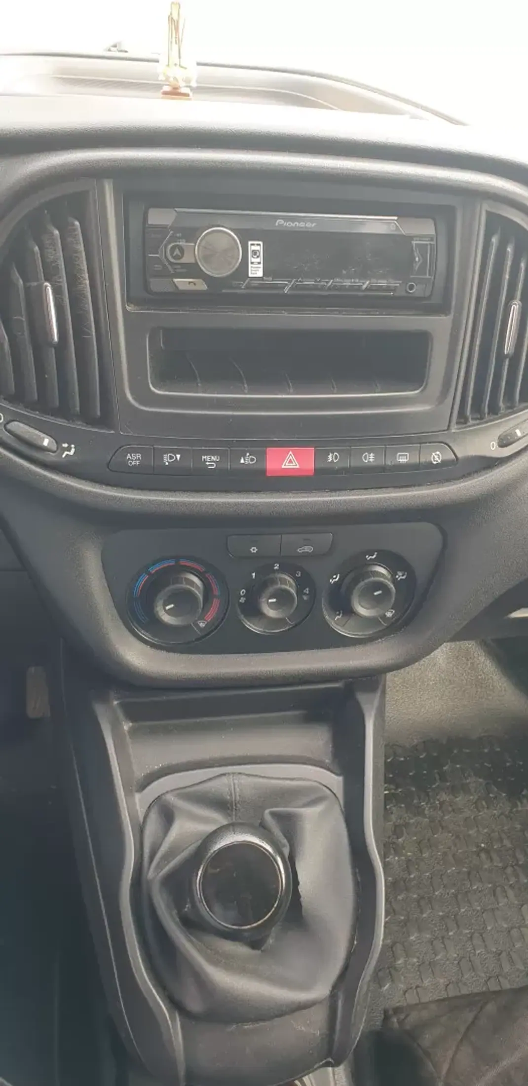 Fiat DOBLO CARGO 1.3 MULTIJET EASY 2020 - 8950 EUR, 189000 km - AUTO.MOTO.pt - 189000km - foto 11 de 11