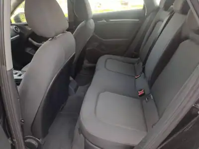 Audi A3 Sportback 2017 - 15500 EUR, 160000 km - AUTO.MOTO.pt - 160000km - foto 10 de 14