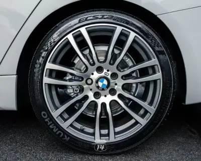BMW 318 2016 - 23990 EUR, 113550 km - AUTO.MOTO.pt - 113550km - foto 51 de 51