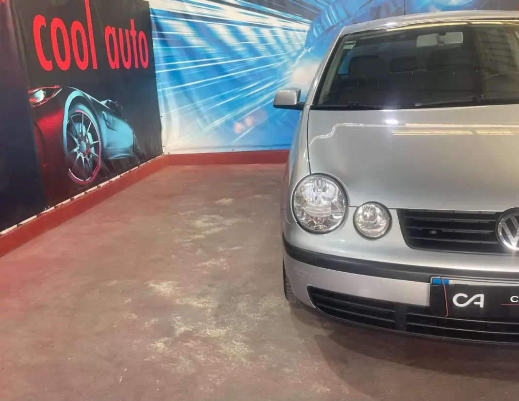 Volkswagen Polo 2003 - 2600 EUR, 105000 km - 105000km - foto 8 de 28