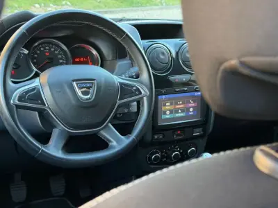 Dacia Duster 2018 - 12900 EUR, 131000 km - AUTO.MOTO.pt - 131000km - foto 9 de 31