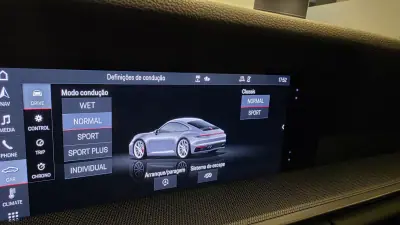 Porsche 992 2021 - 159500 EUR, 69488 km - AUTO.MOTO.pt - 69488km - foto 47 de 58