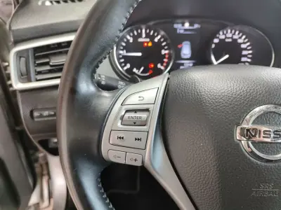 Nissan Qashqai 2015 - 14350 EUR, 98000 km - AUTO.MOTO.pt - 98000km - foto 29 de 38