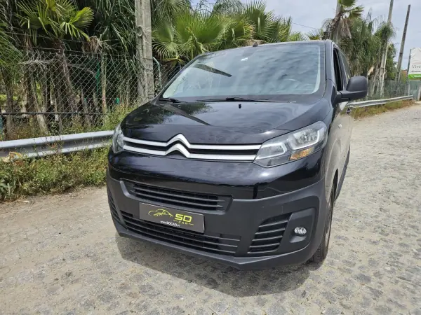Citroën Jumpy 2017 - 13500 EUR, 245000 km - AUTO.MOTO.pt - 245000km - foto 2 de 11