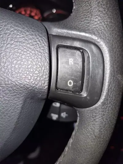 Dacia Sandero 2016 - 10499 EUR, 31976 km - AUTO.MOTO.pt - 31976km - foto 20 de 26