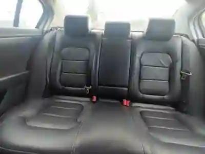 Volkswagen Passat 2012 - 7000 EUR, 305000 km - 305000km - foto 3 de 4