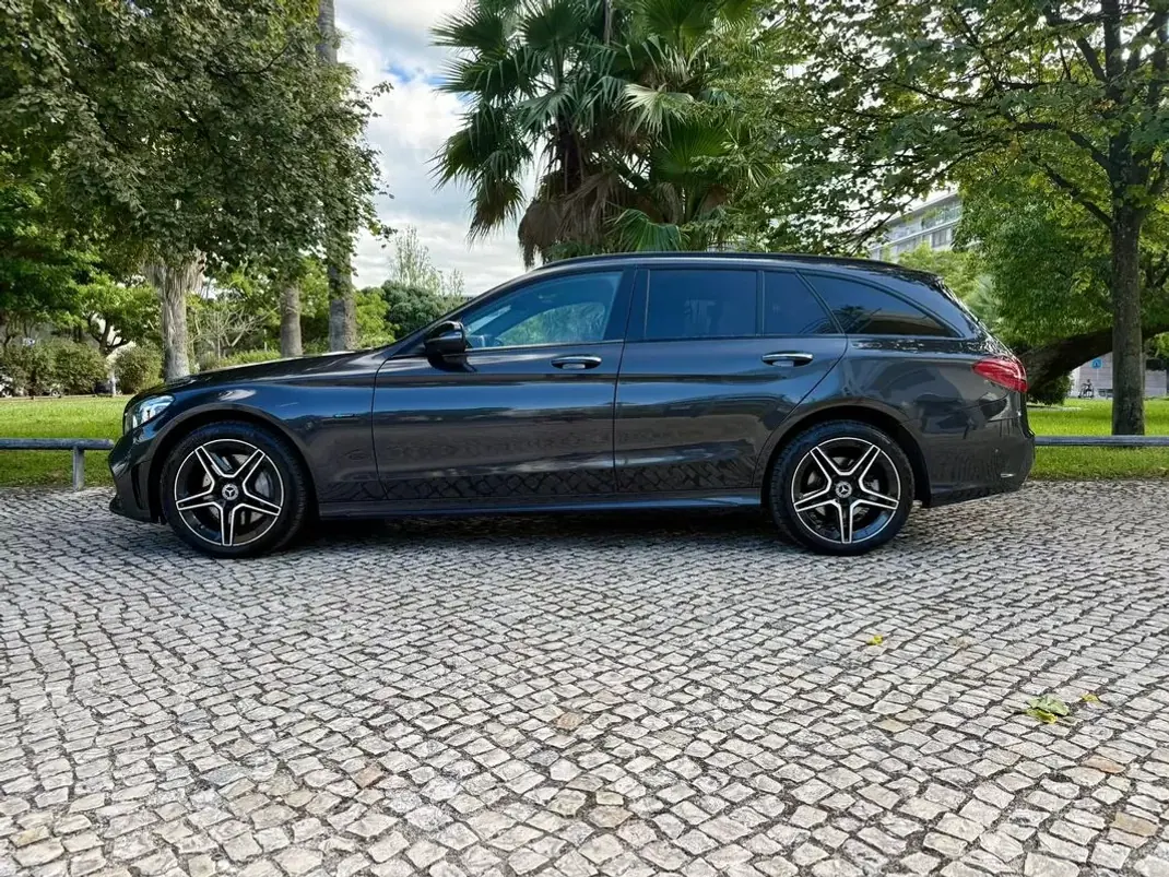 Mercedes-Benz C 300 2021 - 23990 EUR, 177850 km - 177850km - foto 14 de 49