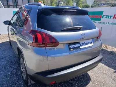 Peugeot 2008 2016 - 8250 EUR, 93942 km - 93942km - foto 12 de 25