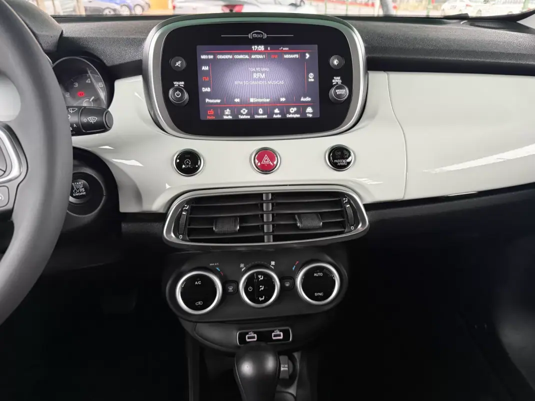 Fiat 500X 2020 - 17600 EUR, 66673 km - AUTO.MOTO.pt - 66673km - foto 10 de 21
