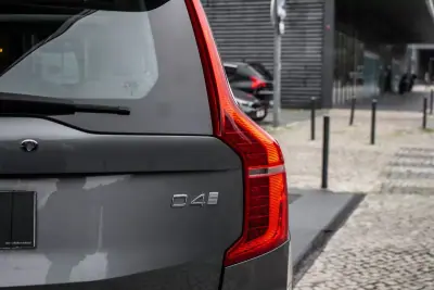 Volvo XC 90 2016 - 24990 EUR, 206775 km - AUTO.MOTO.pt - 206775km - foto 11 de 50