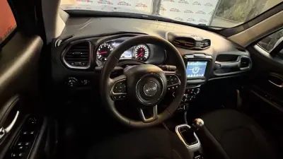 Jeep Renegade 2023 - 18900 EUR, 64000 km - AUTO.MOTO.pt - 64000km - foto 9 de 12
