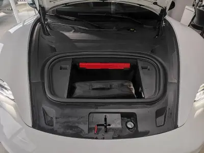 Porsche Taycan Cross Turismo 2022 - 65750 EUR, 55800 km - AUTO.MOTO.pt - 55800km - foto 22 de 40