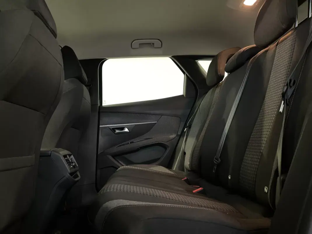Peugeot 3008 2021 - 21500 EUR, 38000 km - AUTO.MOTO.pt - 38000km - foto 11 de 29