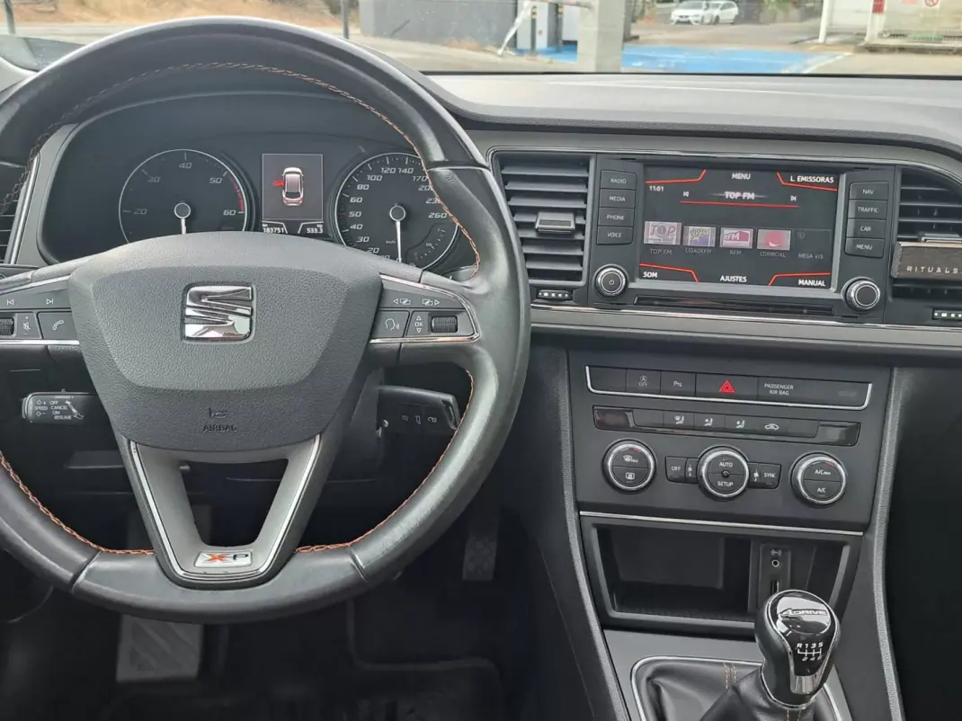 SEAT Leon X-Perience 2016 - 12990 EUR, 183751 km - AUTO.MOTO.pt - 183751km - foto 15 de 46