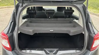 Dacia Sandero 2016 - 5950 EUR, 150000 km - AUTO.MOTO.pt - 150000km - foto 12 de 15