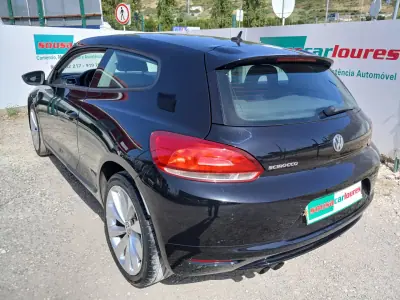 Volkswagen Scirocco 2009 - 8300 EUR, 188362 km - AUTO.MOTO.pt - 188362km - foto 11 de 26