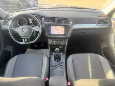 Volkswagen Tiguan 2017 - 17500 EUR, 205000 km - AUTO.MOTO.pt - 205000km - foto 2 de 19