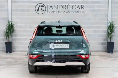 Kia e-Niro 2023 - 27950 EUR, 27488 km - AUTO.MOTO.pt - 27488km - foto 8 de 53