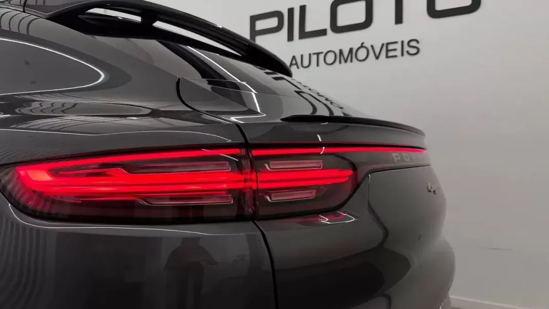 Porsche Cayenne Coupé 2019 - 69990 EUR, 59352 km - 59352km - foto 10 de 32