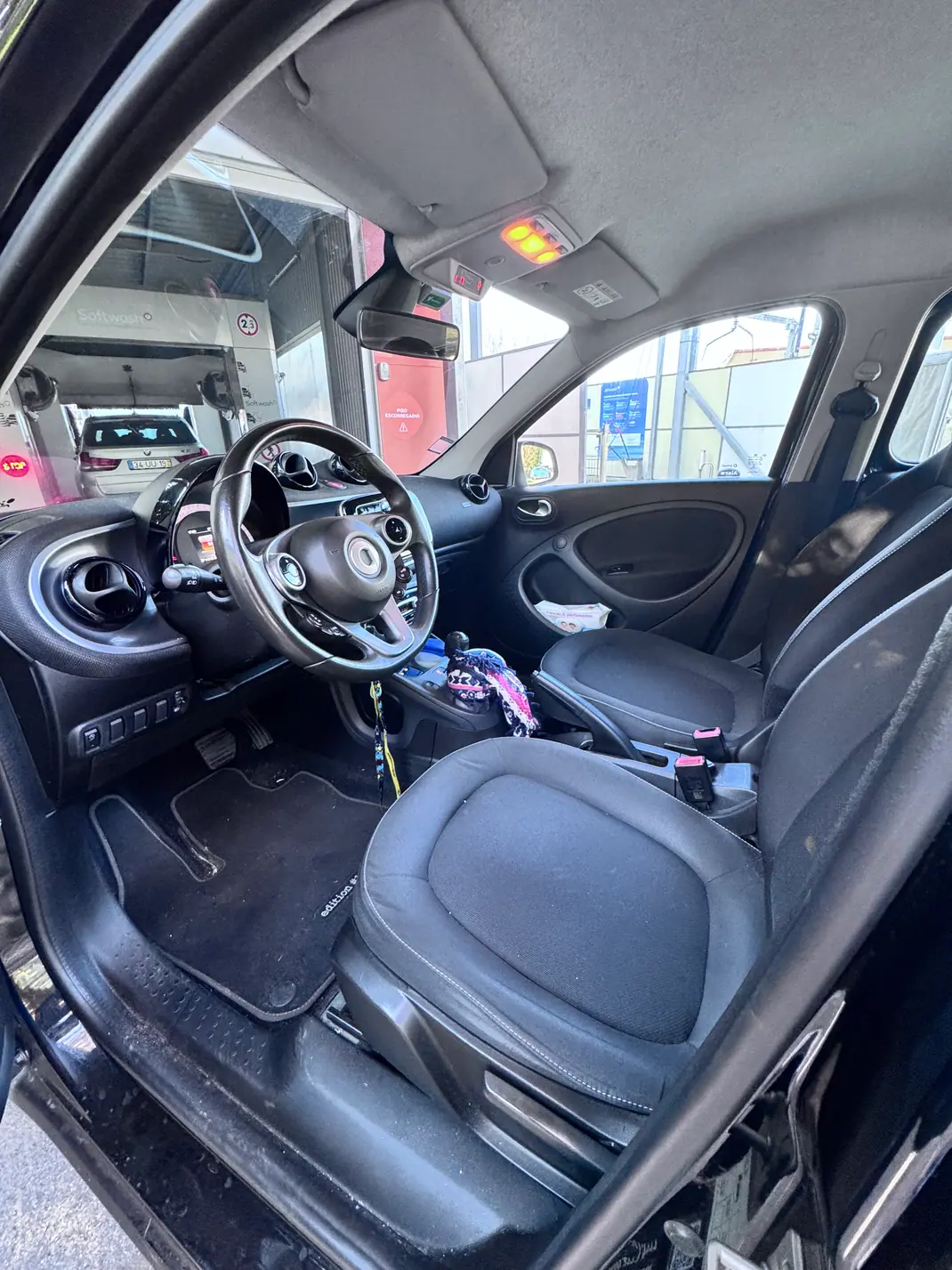 Smart ForFour 2016 - 12500 EUR, 84000 km - AUTO.MOTO.pt - 84000km - foto 6 de 8