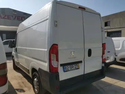 Peugeot 2017 - 14500 EUR, 199800 km - AUTO.MOTO.pt - 199800km - foto 3 de 6