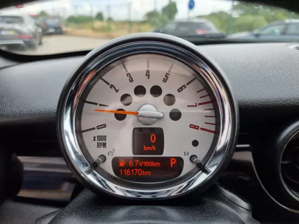 MINI Roadster 2012 - 14950 EUR, 117000 km - AUTO.MOTO.pt - 117000km - foto 16 de 30