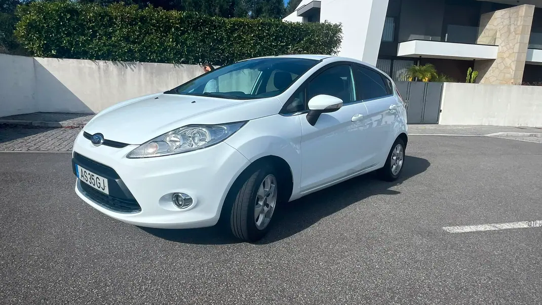 Ford Fiesta 2013 - 7450 EUR, 175000 km - AUTO.MOTO.pt - 175000km - foto 14 de 14