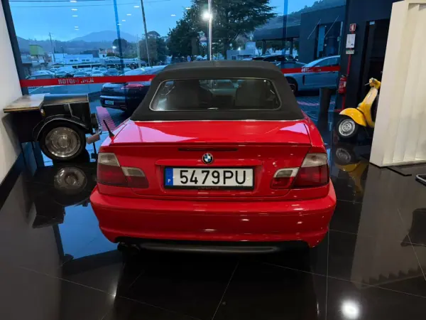 BMW 323 2000 - 16900 EUR, 212000 km - AUTO.MOTO.pt - 212000km - foto 3 de 11