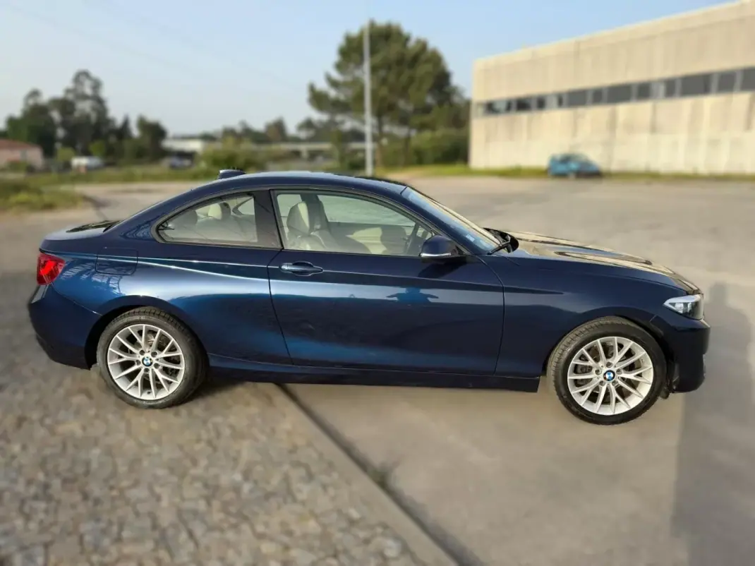BMW 218 2014 - 16250 EUR, 167798 km - AUTO.MOTO.pt - 167798km - foto 4 de 21