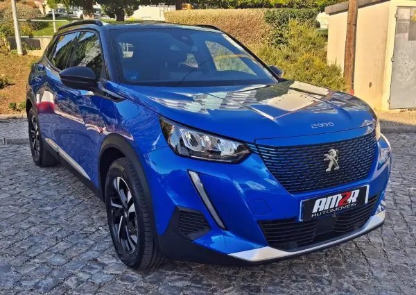 Peugeot e-2008 50 kWh Allure Pack 2023 Elétrico — 9 000 km · Beja Peugeot e-2008 2023