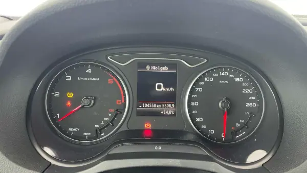 Audi A3 Sportback 2018 - 17999 EUR, 104021 km - AUTO.MOTO.pt - 104021km - foto 7 de 8