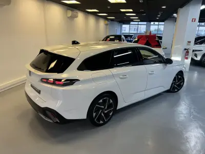 Peugeot 308 SW 2023 - 22990 EUR, 99000 km - AUTO.MOTO.pt - 99000km - foto 37 de 37