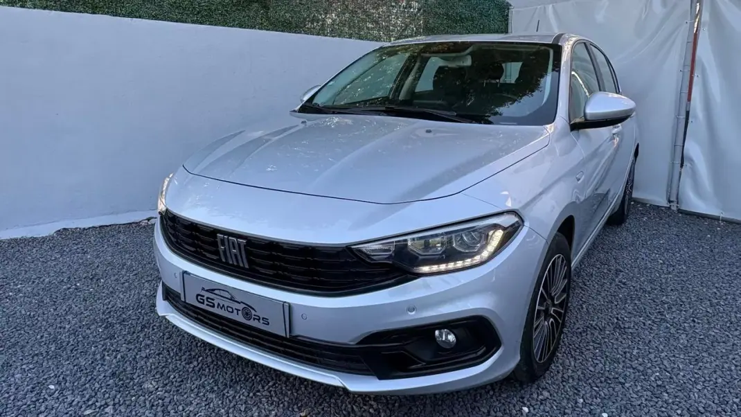 Fiat Tipo 2022 - 9900 EUR, 149000 km - AUTO.MOTO.pt - 149000km - foto 1 de 12