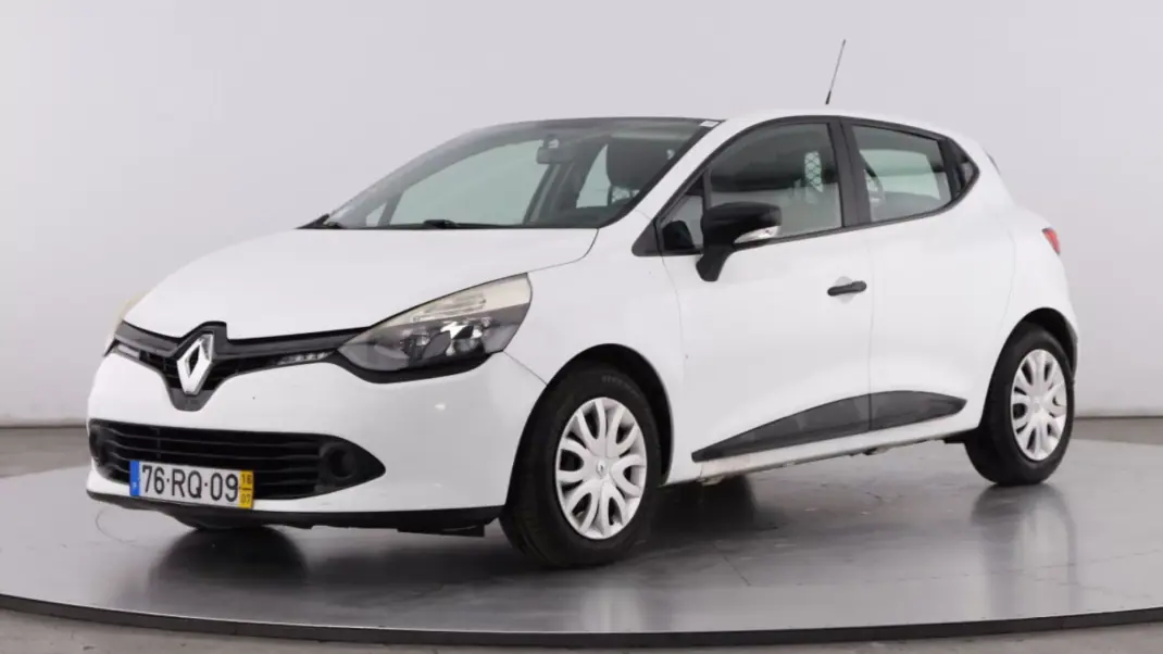 Renault Clio 1.5 Dci Société Zen 2 Lug 2016 - 8850 EUR, 85121 km - AUTO.MOTO.pt - 85121km - foto 1 de 6