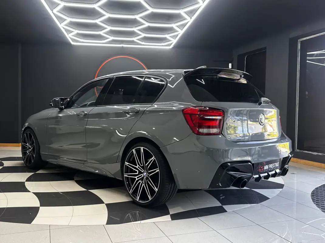 BMW 118 2012 - 13990 EUR, 263000 km - 263000km - foto 19 de 27