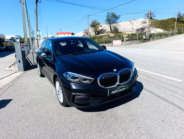 BMW 118 2023 — photo 3 of 37