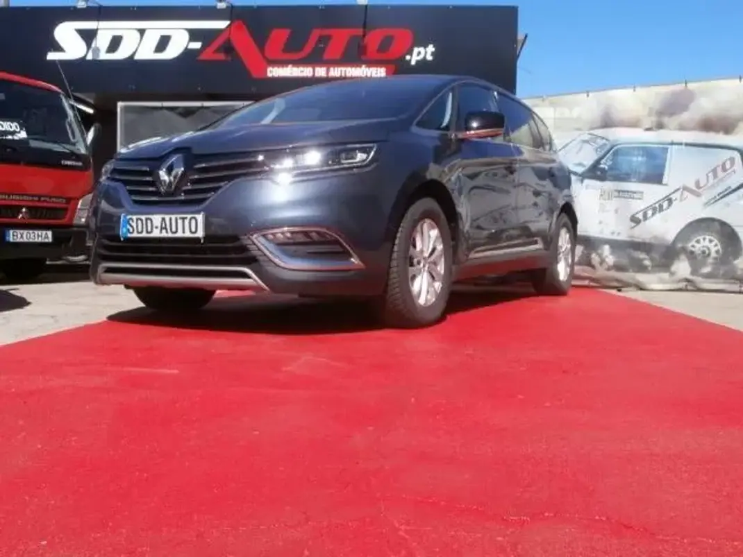 Renault Espace 2018 - 22600 EUR, 151275 km - AUTO.MOTO.pt - 151275km - foto 1 de 34