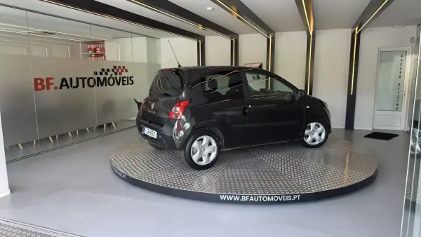 Renault Twingo 2009 - 4900 EUR, 139709 km - AUTO.MOTO.pt - 139709km - foto 7 de 52