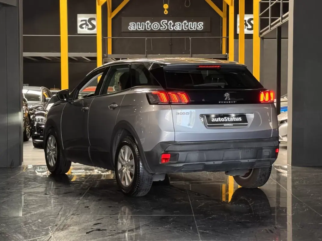 Peugeot 3008 2021 - 17990 EUR, 104900 km - 104900km - foto 5 de 26