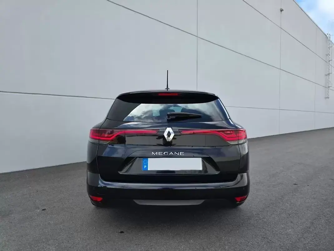 Renault Mégane 2021 - 15400 EUR, 63000 km - 63000km - foto 9 de 29