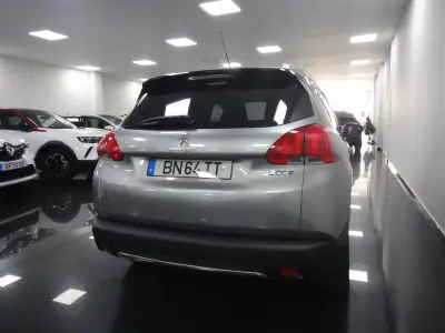 Peugeot 2008 2015 - 8990 EUR, 88000 km - AUTO.MOTO.pt - 88000km - foto 7 de 25