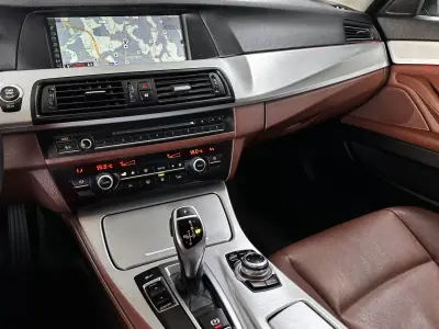 BMW 520 2012 - 17999 EUR, 200000 km - AUTO.MOTO.pt - 200000km - foto 25 de 35