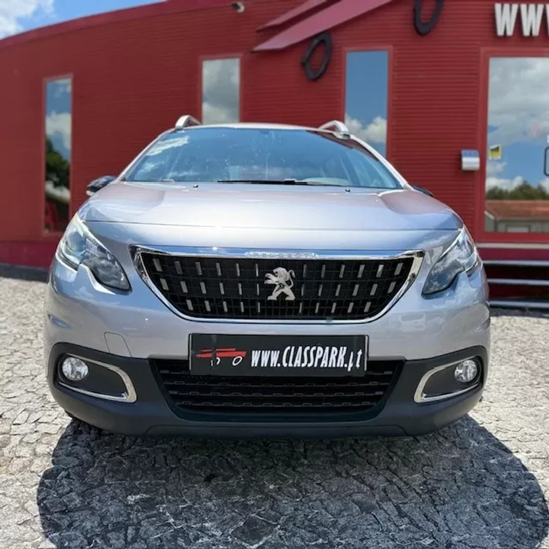 Peugeot 2008 2019 - 15900 EUR, 110000 km - AUTO.MOTO.pt - 110000km - foto 3 de 16