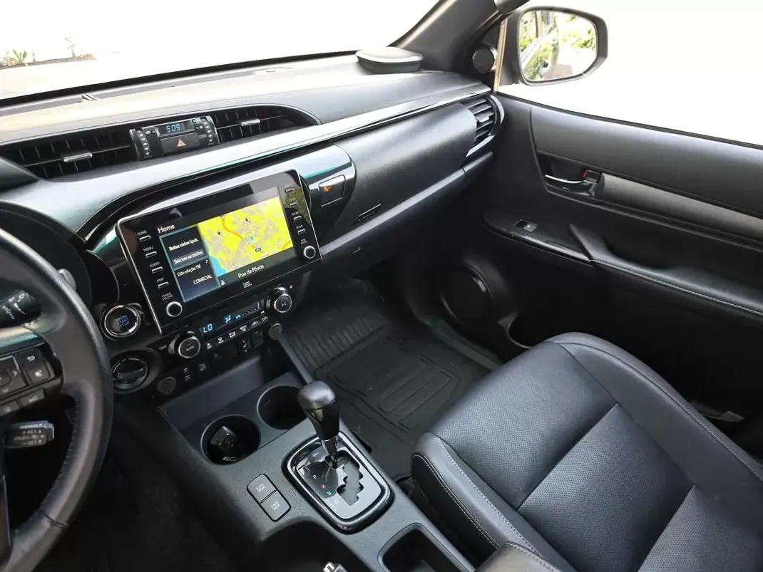 Toyota Hilux 2021 - 42500 EUR, 103000 km - AUTO.MOTO.pt - 103000km - foto 20 de 38