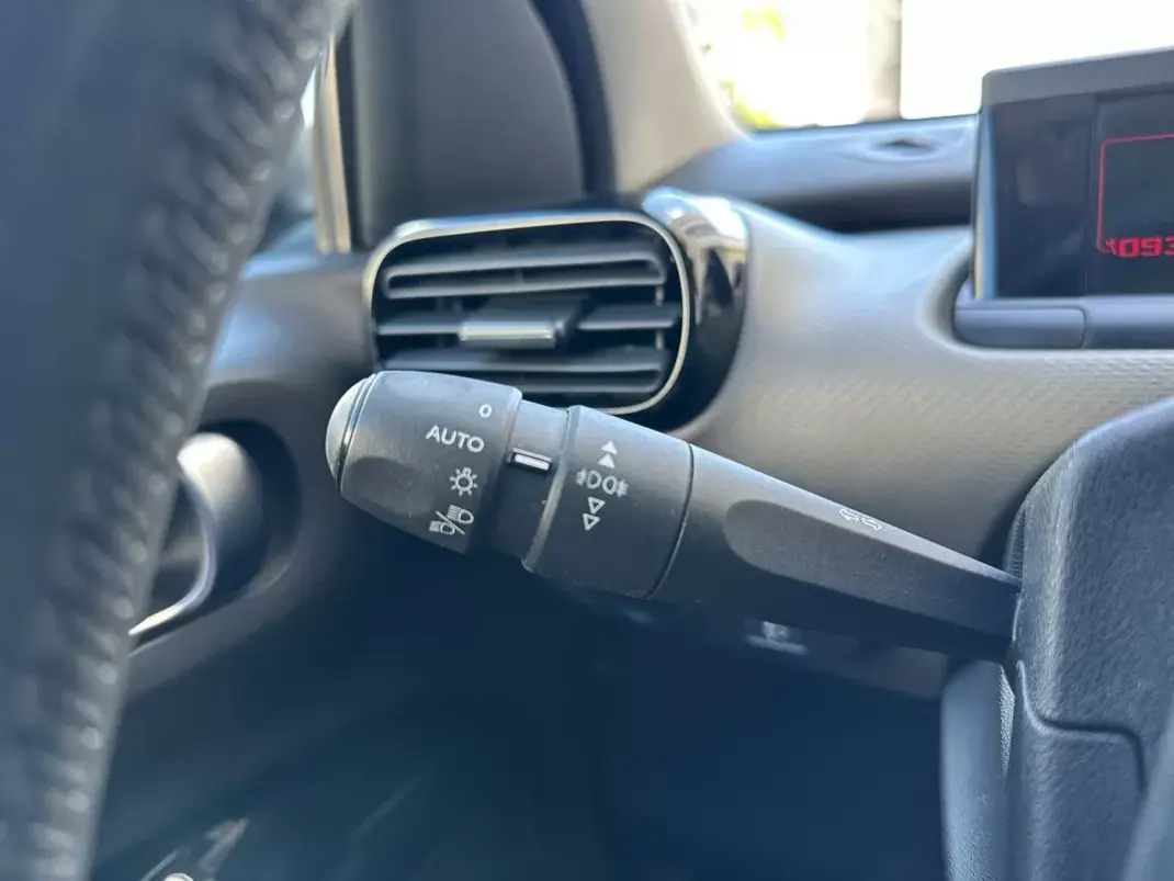 Citroën C4 Cactus 2018 - 9870 EUR, 89500 km - AUTO.MOTO.pt - 89500km - foto 45 de 47