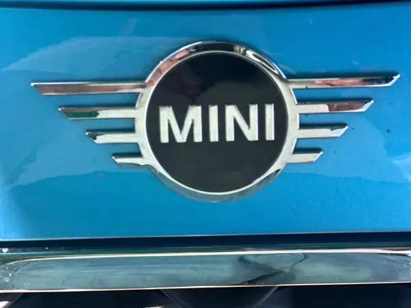 MINI Cooper 2018 - 22900 EUR, 110452 km - AUTO.MOTO.pt - 110452km - foto 14 de 26